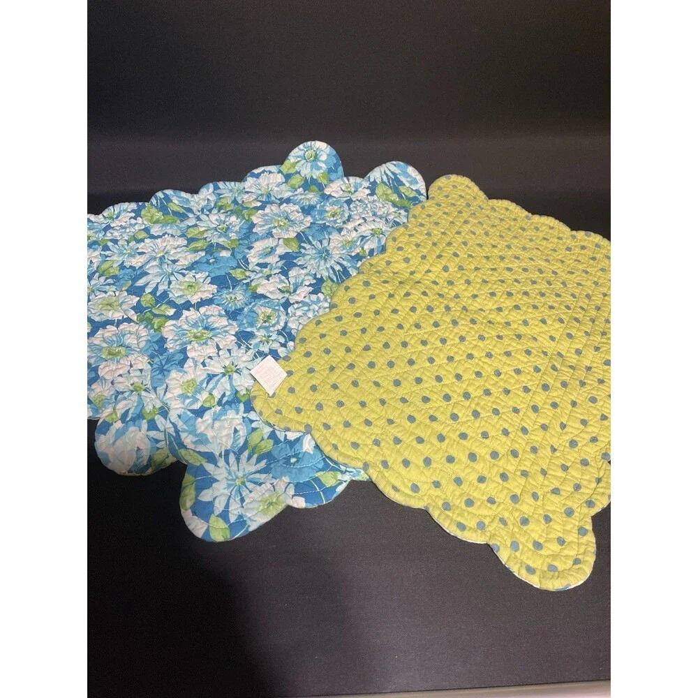 Vintage set of 4 cloth large reversible flowered placemats, 19